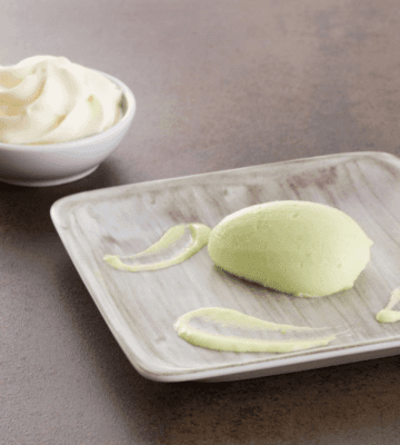 Erbsenmousse mit Schinkenschaum